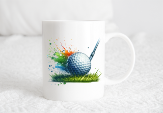 Hrnek - Golfový míček na trávě